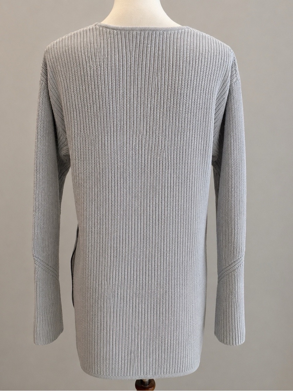 V-Neck Ribbed Knit Women's Sweater with side zippers - Light Gray - Picture 2 of 13